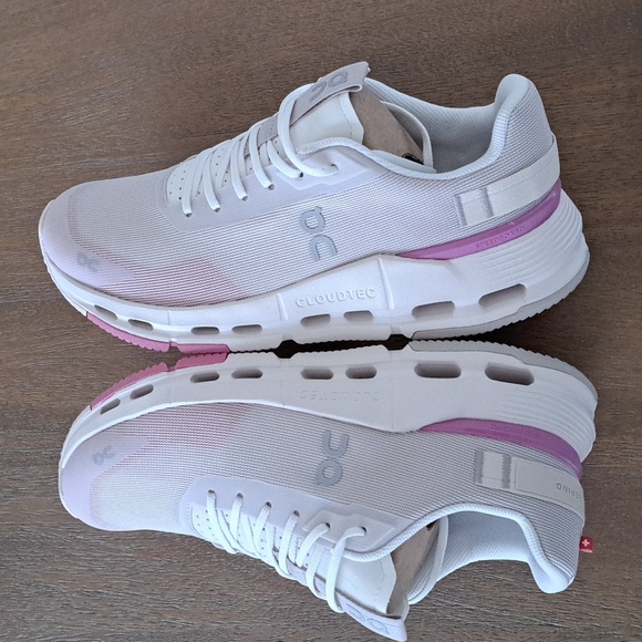 Cloudnova Form 2 - Color: Pearl / Raspberry - Size: Women 7.5 - Picture 7 of 9